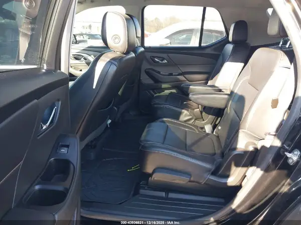 1GNEVHKWXKJ154825 2019 CHEVROLET TRAVERSE - Image 8