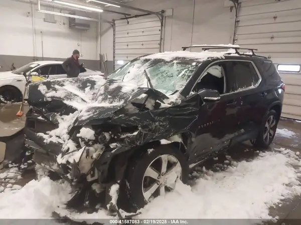 1GNEVHKWXKJ189106 2019 CHEVROLET TRAVERSE - Image 2