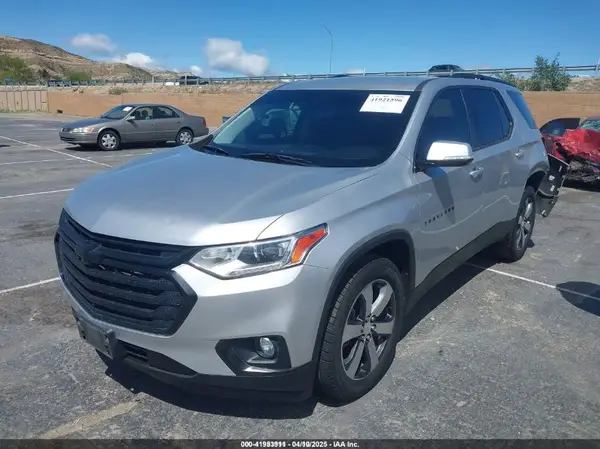 1GNEVHKWXKJ244900 2019 CHEVROLET TRAVERSE - Image 2