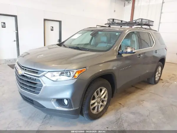 1GNEVHKWXLJ228763 2020 CHEVROLET TRAVERSE - Image 2