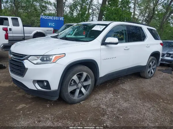 1GNEVHKWXMJ140149 2021 CHEVROLET TRAVERSE - Image 2