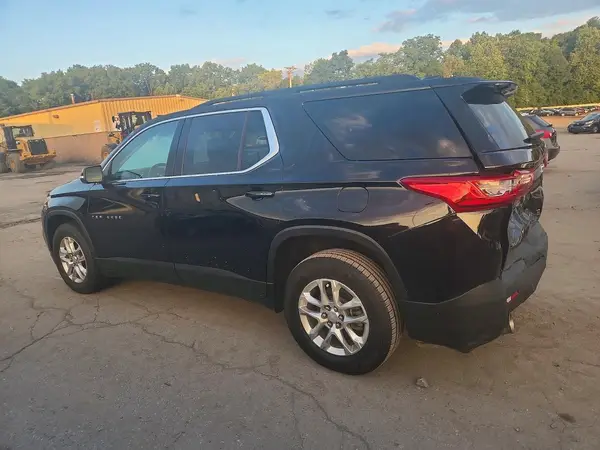 1GNEVHKWXMJ206814 2021 CHEVROLET TRAVERSE - Image 2
