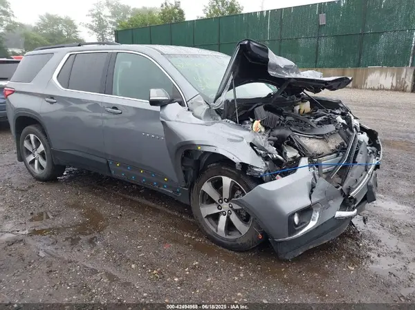 1GNEVHKWXMJ220888 2021 CHEVROLET TRAVERSE - Image 1
