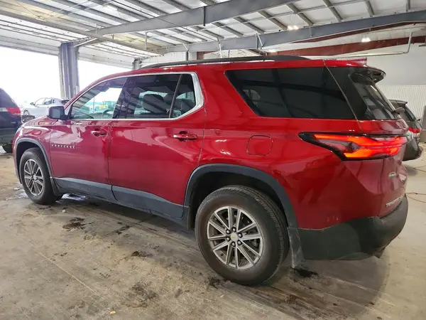 1GNEVHKWXPJ343398 2023 CHEVROLET TRAVERSE - Image 2