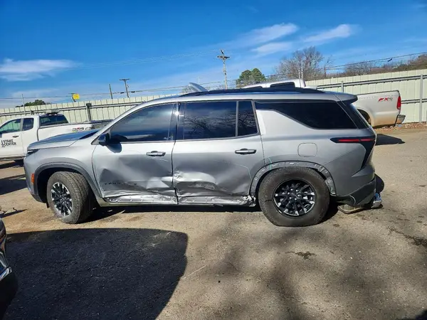 1GNEVJKS3RJ211719 2024 CHEVROLET TRAVERSE - Image 2