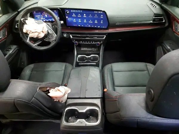 1GNEVJKS3TJ100868 2026 CHEVROLET TRAVERSE - Image 8