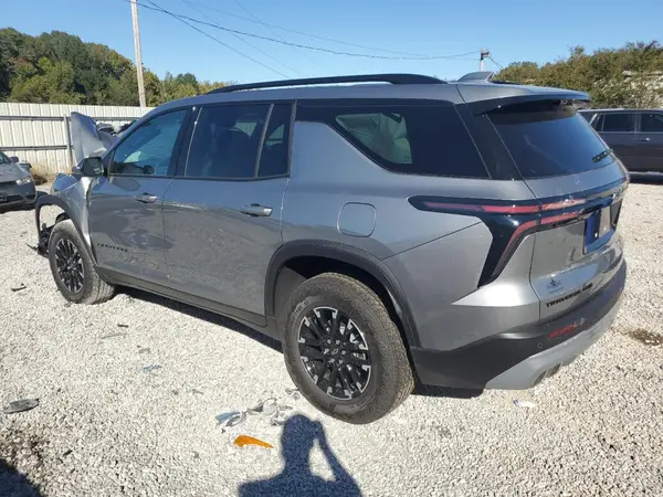 1GNEVJKS3TJ102779 2026 CHEVROLET TRAVERSE - Image 2