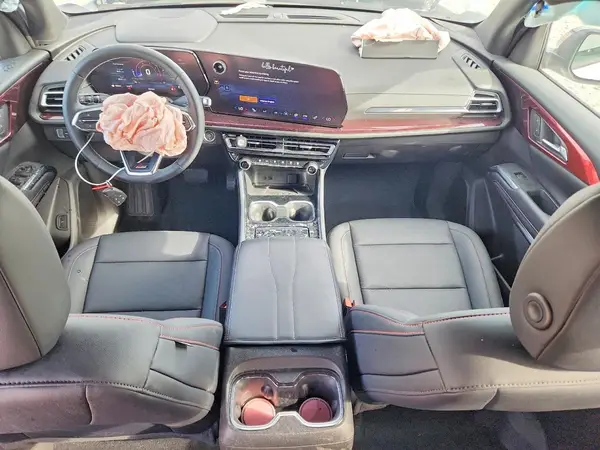 1GNEVJKS3TJ187266 2026 CHEVROLET TRAVERSE - Image 8