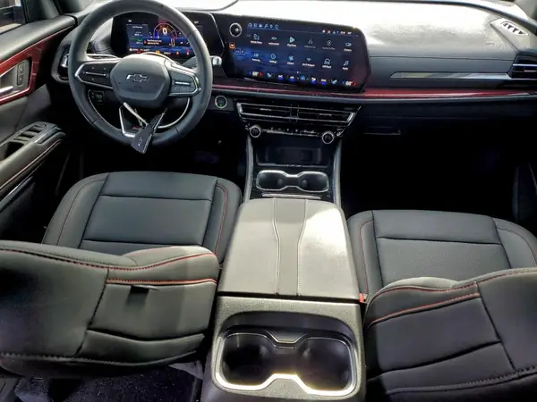 1GNEVJKS6TJ112030 2026 CHEVROLET TRAVERSE - Image 8