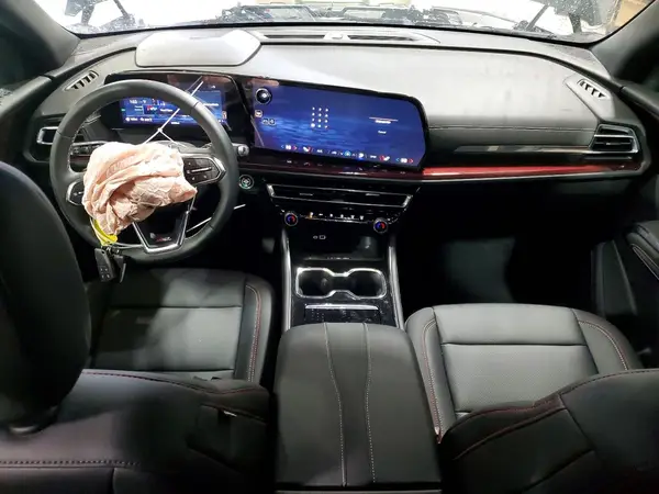 1GNEVJKS8TJ113776 2026 CHEVROLET TRAVERSE - Image 8