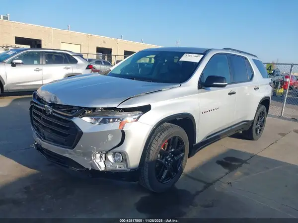 1GNEVJKW0JJ214763 2018 CHEVROLET TRAVERSE - Image 2