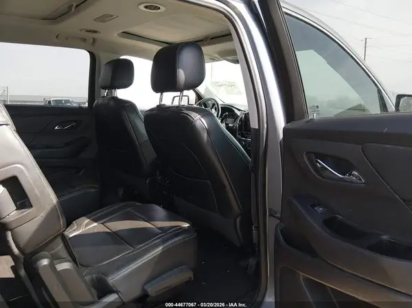 1GNEVJKW0JJ215931 2018 CHEVROLET TRAVERSE - Image 8