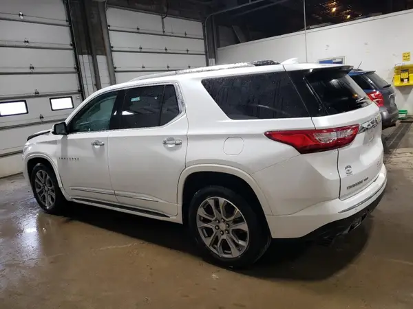 1GNEVJKW0JJ244555 2018 CHEVROLET TRAVERSE - Image 2