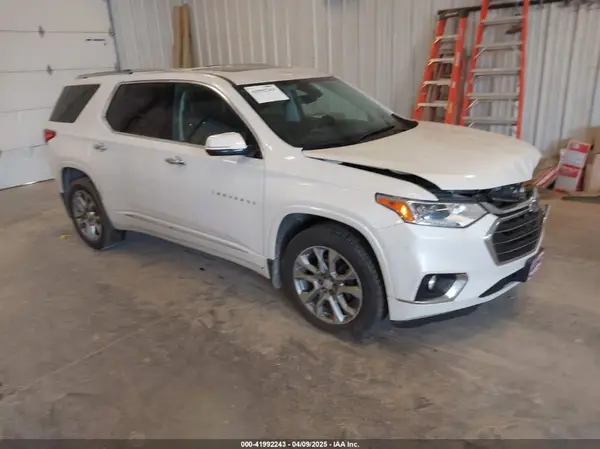 1GNEVJKW1JJ173138 2018 CHEVROLET TRAVERSE - Image 1