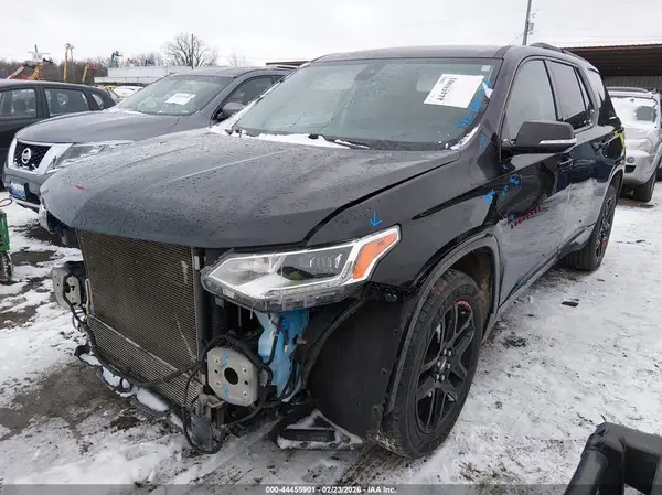 1GNEVJKW1JJ196547 2018 CHEVROLET TRAVERSE - Image 2