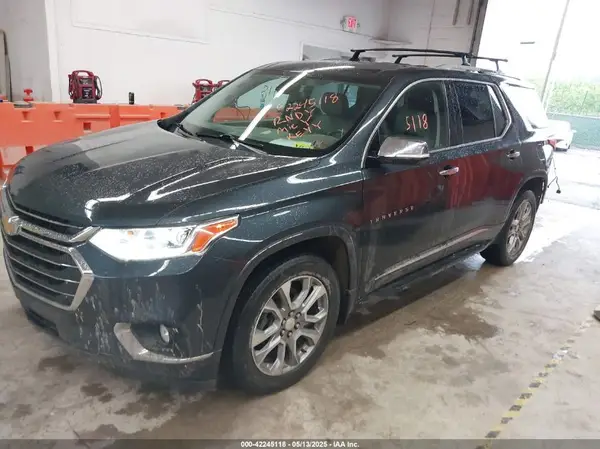 1GNEVJKW1JJ201584 2018 CHEVROLET TRAVERSE - Image 2
