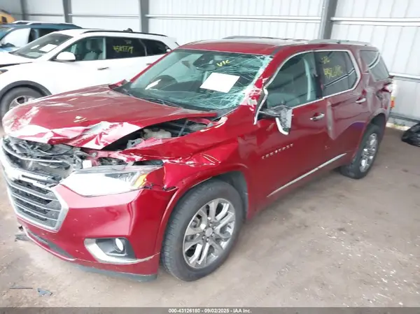 1GNEVJKW1JJ215615 2018 CHEVROLET TRAVERSE - Image 2