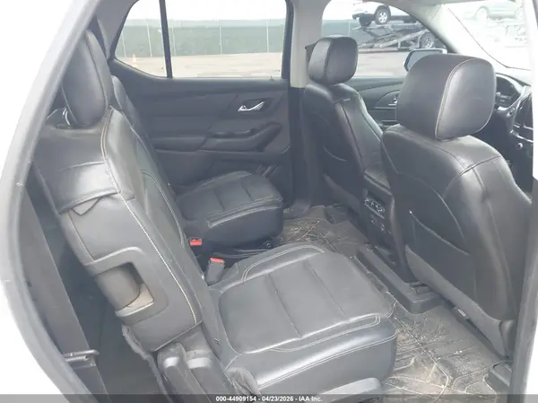 1GNEVJKW1JJ240059 2018 CHEVROLET TRAVERSE - Image 8