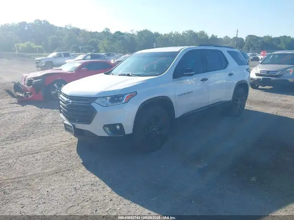 1GNEVJKW1JJ245651 2018 CHEVROLET TRAVERSE - Image 2