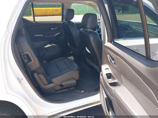 1GNEVJKW1JJ256780 2018 CHEVROLET TRAVERSE - Image 8
