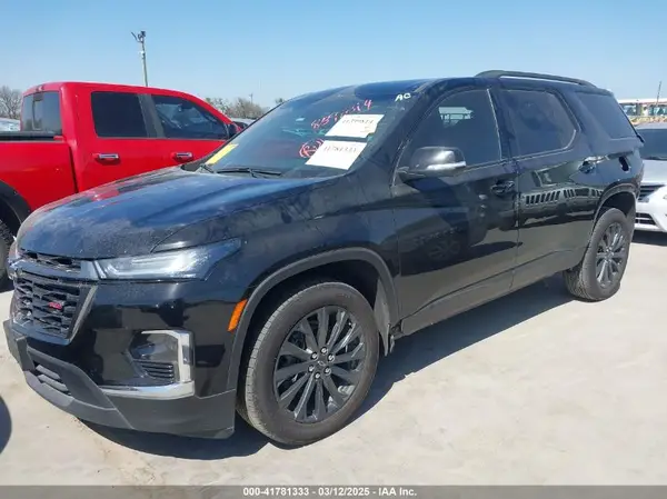 1GNEVJKW1PJ307977 2023 CHEVROLET TRAVERSE - Image 2
