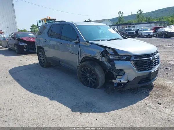 1GNEVJKW1PJ329543 2023 CHEVROLET TRAVERSE - Image 1