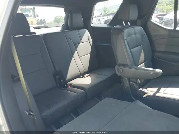 1GNEVJKW1PJ329543 2023 CHEVROLET TRAVERSE - Image 8