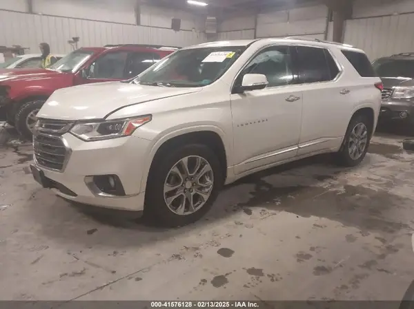 1GNEVJKW2JJ103924 2018 CHEVROLET TRAVERSE - Image 2