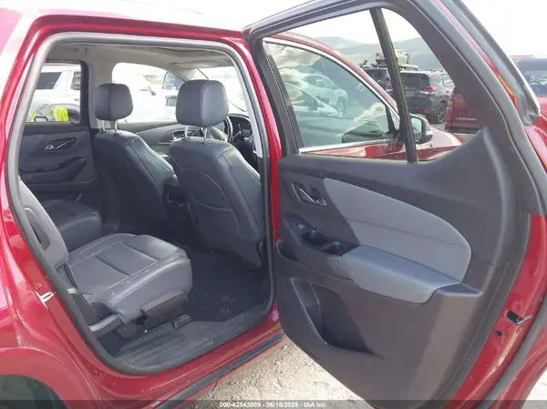 1GNEVJKW2JJ172399 2018 CHEVROLET TRAVERSE - Image 8