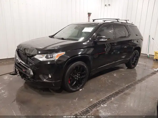 1GNEVJKW2JJ246310 2018 CHEVROLET TRAVERSE - Image 2