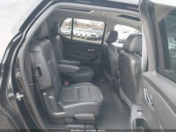 1GNEVJKW2JJ258912 2018 CHEVROLET TRAVERSE - Image 8