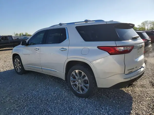 1GNEVJKW2JJ265150 2018 CHEVROLET TRAVERSE - Image 2
