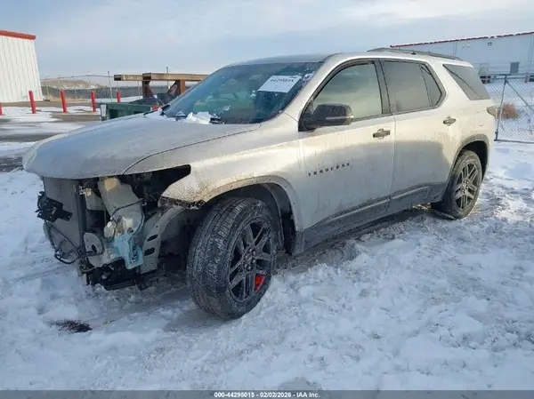 1GNEVJKW2JJ276116 2018 CHEVROLET TRAVERSE - Image 2