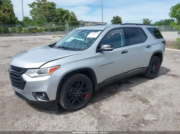 1GNEVJKW2JJ284040 2018 CHEVROLET TRAVERSE - Image 2