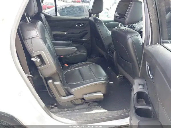 1GNEVJKW2JJ284040 2018 CHEVROLET TRAVERSE - Image 8