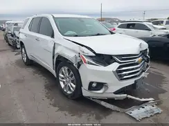1GNEVJKW2KJ132826 2019 CHEVROLET TRAVERSE