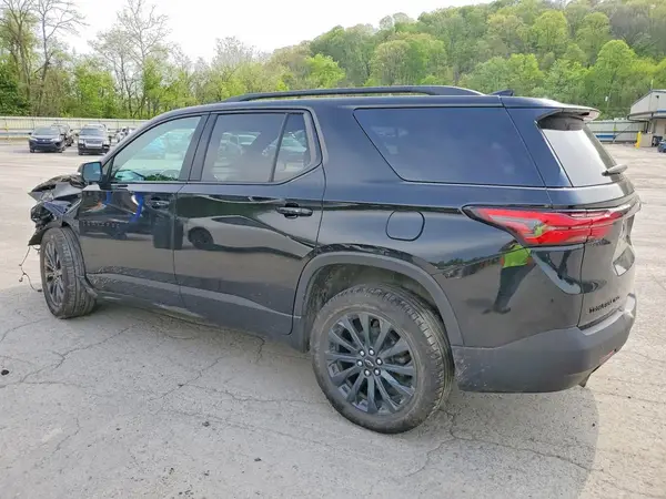 1GNEVJKW2NJ111902 2022 CHEVROLET TRAVERSE - Image 2