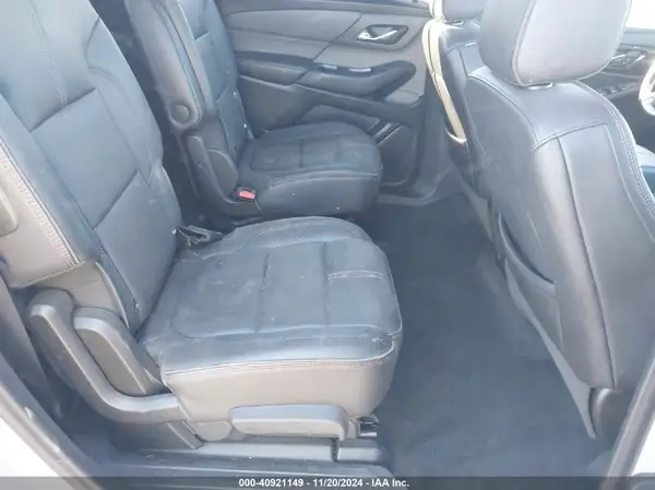 1GNEVJKW2NJ145242 2022 CHEVROLET TRAVERSE - Image 8