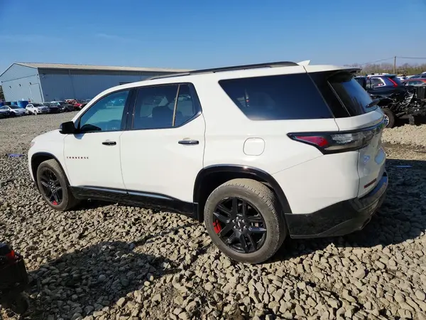 1GNEVJKW3JJ106783 2018 CHEVROLET TRAVERSE - Image 2