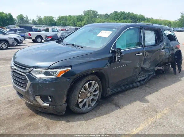 1GNEVJKW3JJ235221 2018 CHEVROLET TRAVERSE - Image 2
