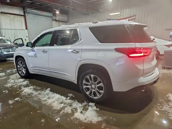1GNEVJKW3JJ238586 2018 CHEVROLET TRAVERSE - Image 2