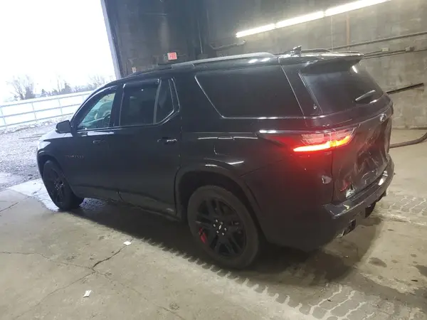 1GNEVJKW3JJ272902 2018 CHEVROLET TRAVERSE - Image 2