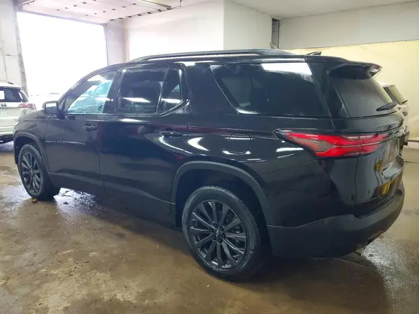 1GNEVJKW3PJ314056 2023 CHEVROLET TRAVERSE - Image 2