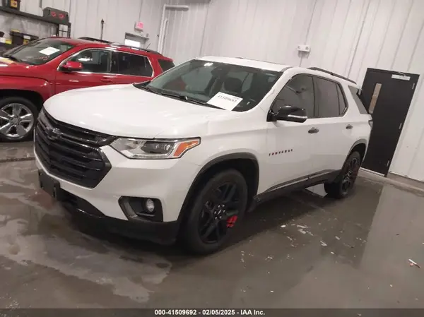 1GNEVJKW4JJ163087 2018 CHEVROLET TRAVERSE - Image 2