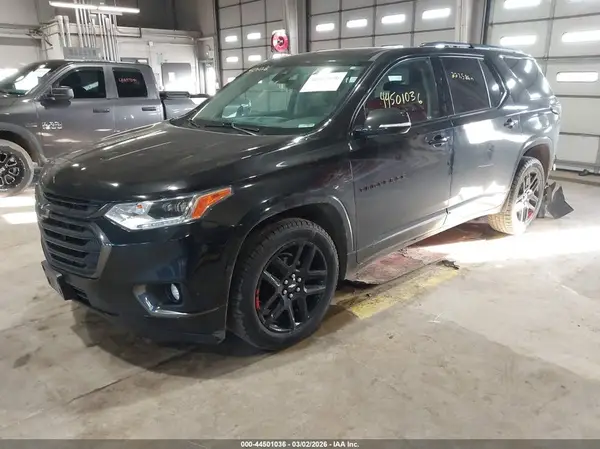 1GNEVJKW4JJ221263 2018 CHEVROLET TRAVERSE - Image 2