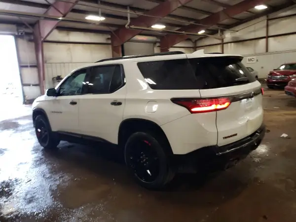 1GNEVJKW4JJ239214 2018 CHEVROLET TRAVERSE - Image 2