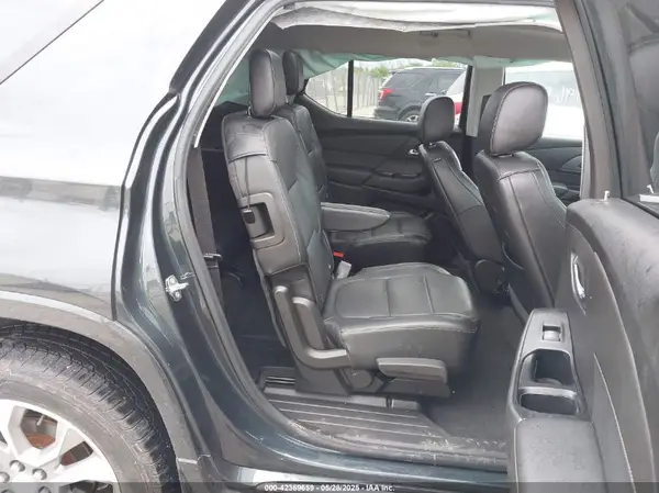 1GNEVJKW4JJ240024 2018 CHEVROLET TRAVERSE - Image 8