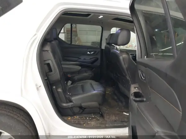1GNEVJKW4JJ258717 2018 CHEVROLET TRAVERSE - Image 8
