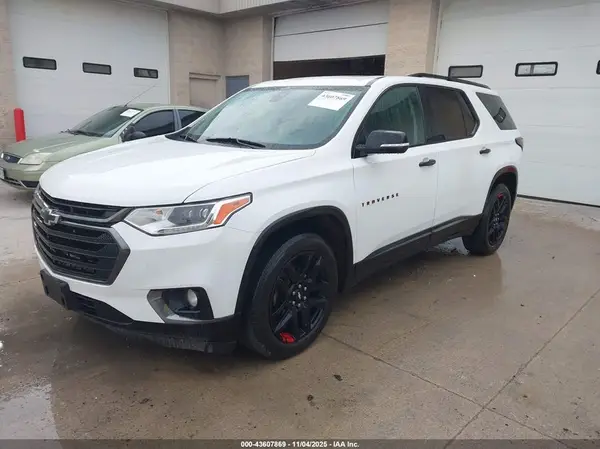 1GNEVJKW5JJ123424 2018 CHEVROLET TRAVERSE - Image 2