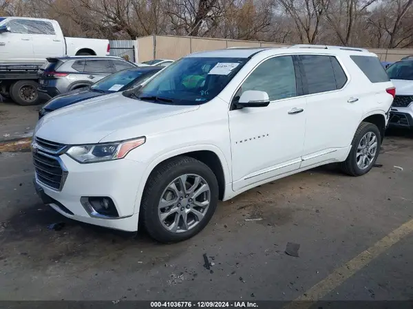 1GNEVJKW5JJ155628 2018 CHEVROLET TRAVERSE - Image 2